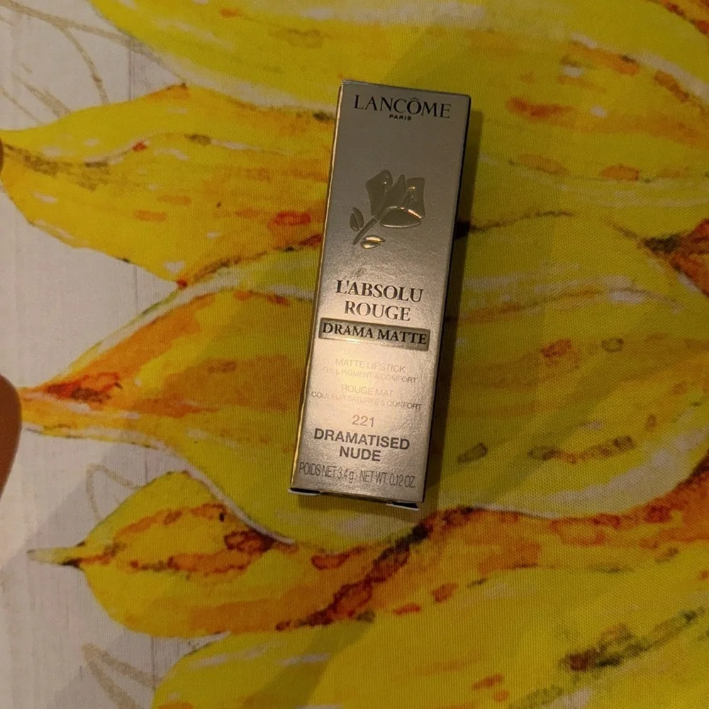 New  L'ABSOLU ROUGE DRAMA‎ MATTE LIPSTICK 221